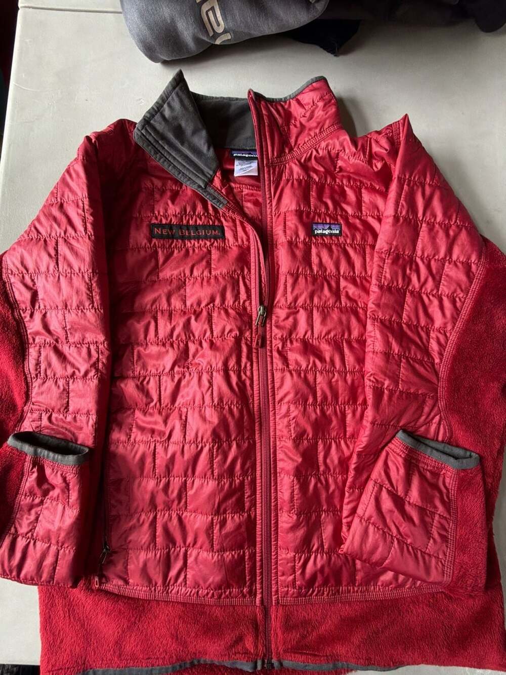 Patagonia Nano Puff Hybrid Jacket Size XL Red New Belgium Brewing Fleece